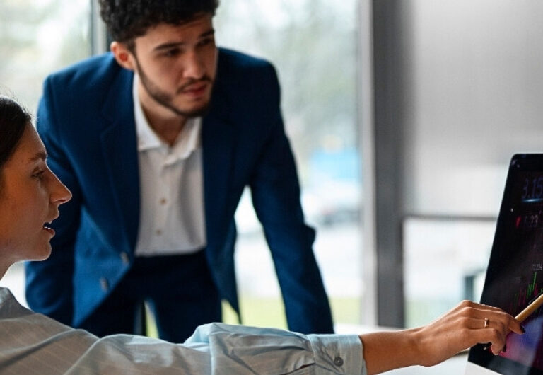 Tendencias en inteligencia y análisis de negocios: Impulsando la excelencia empresarial